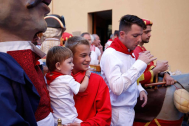 Fotos del recorrido de los gigantes y cabezudos de Pamplona del día 9 de julio de San Fermín 2019