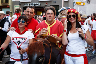 Fotos del recorrido de los gigantes y cabezudos de Pamplona del día 9 de julio de San Fermín 2019