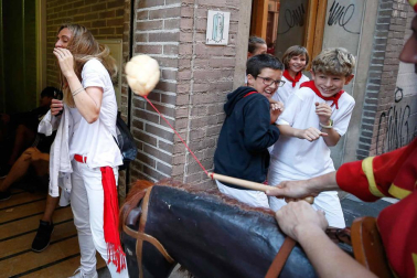 Fotos del recorrido de los gigantes y cabezudos de Pamplona del día 9 de julio de San Fermín 2019
