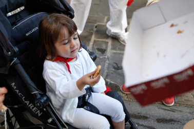 Fotos del recorrido de los gigantes y cabezudos de Pamplona del día 9 de julio de San Fermín 2019