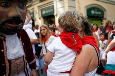 Fotos del recorrido de los gigantes y cabezudos de Pamplona del día 9 de julio de San Fermín 2019