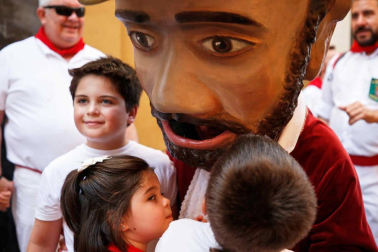 Fotos del recorrido de los gigantes y cabezudos de Pamplona del día 9 de julio de San Fermín 2019