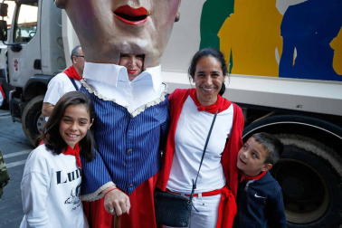 Fotos del recorrido de los gigantes y cabezudos de Pamplona del día 9 de julio de San Fermín 2019