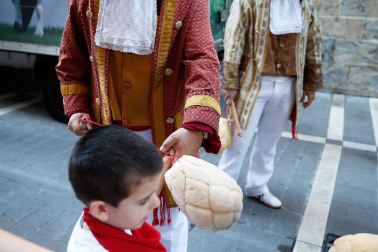 Fotos del recorrido de los gigantes y cabezudos de Pamplona del día 9 de julio de San Fermín 2019