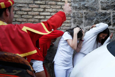 Fotos del recorrido de los gigantes y cabezudos de Pamplona del día 9 de julio de San Fermín 2019