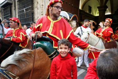 Fotos del recorrido de los gigantes y cabezudos de Pamplona del día 9 de julio de San Fermín 2019