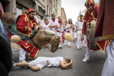 Fotos del recorrido de los gigantes y cabezudos de Pamplona del día 9 de julio de San Fermín 2019