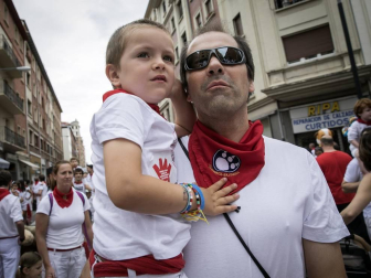 Fotos del recorrido de los gigantes y cabezudos de Pamplona del día 9 de julio de San Fermín 2019