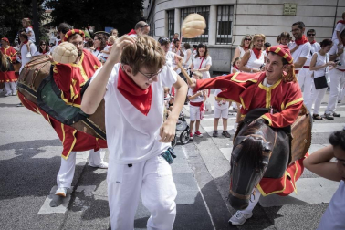 Fotos del recorrido de los gigantes y cabezudos de Pamplona del día 9 de julio de San Fermín 2019