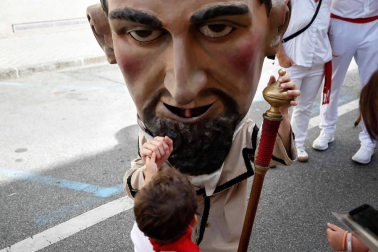 Fotos del recorrido de los gigantes y cabezudos de Pamplona del día 9 de julio de San Fermín 2019