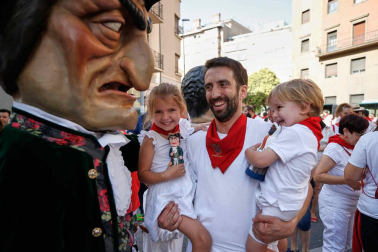 Fotos del recorrido de los gigantes y cabezudos de Pamplona del día 9 de julio de San Fermín 2019