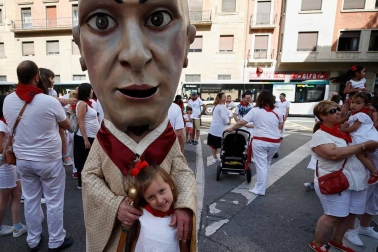Fotos del recorrido de los gigantes y cabezudos de Pamplona del día 9 de julio de San Fermín 2019