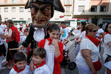 Fotos del recorrido de los gigantes y cabezudos de Pamplona del día 9 de julio de San Fermín 2019