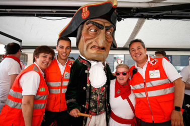 Fotos del recorrido de los gigantes y cabezudos de Pamplona del día 9 de julio de San Fermín 2019