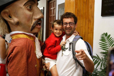Fotos del recorrido de los gigantes y cabezudos de Pamplona del día 9 de julio de San Fermín 2019