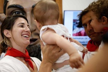 Fotos del recorrido de los gigantes y cabezudos de Pamplona del día 9 de julio de San Fermín 2019