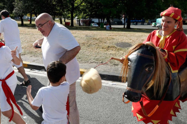 Fotos del recorrido de los gigantes y cabezudos de Pamplona del día 9 de julio de San Fermín 2019