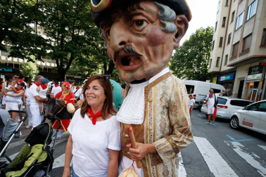 Fotos del recorrido de los gigantes y cabezudos de Pamplona del día 9 de julio de San Fermín 2019