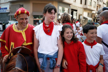 Fotos del recorrido de los gigantes y cabezudos de Pamplona del día 9 de julio de San Fermín 2019