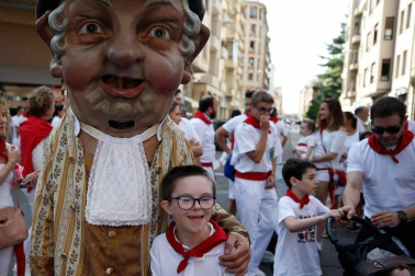 Fotos del recorrido de los gigantes y cabezudos de Pamplona del día 9 de julio de San Fermín 2019