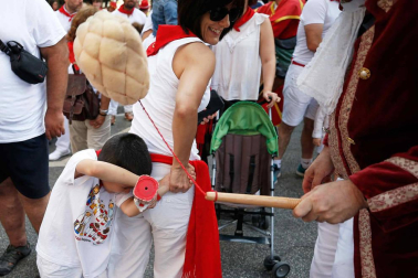 Fotos del recorrido de los gigantes y cabezudos de Pamplona del día 9 de julio de San Fermín 2019