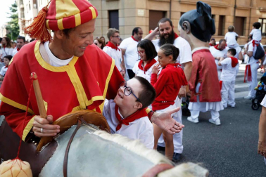 Fotos del recorrido de los gigantes y cabezudos de Pamplona del día 9 de julio de San Fermín 2019
