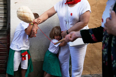 Fotos del recorrido de los gigantes y cabezudos de Pamplona del día 9 de julio de San Fermín 2019