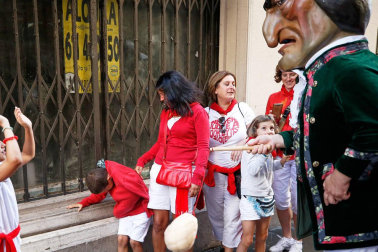 Fotos del recorrido de los gigantes y cabezudos de Pamplona del día 9 de julio de San Fermín 2019