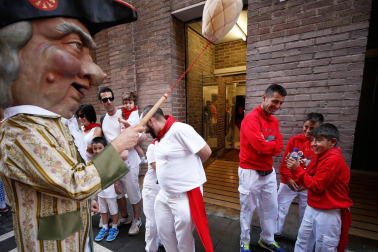 Fotos del recorrido de los gigantes y cabezudos de Pamplona del día 9 de julio de San Fermín 2019