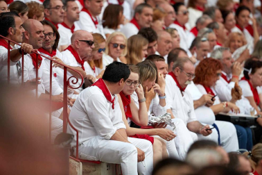 Público asistente a la Plaza de Toros de Pamplona durante la séptima corrida de la Feria del Toro 2019 con la ganadería de La Palmosilla para los diestros José Garrido, Luis David Adame y Javier Marín