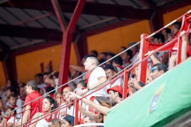 Público asistente a la Plaza de Toros de Pamplona durante la séptima corrida de la Feria del Toro 2019 con la ganadería de La Palmosilla para los diestros José Garrido, Luis David Adame y Javier Marín