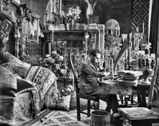 La Casa del Almirante de Tudela acoge una exposición del Instituto del Patrimonio Cultural de España en la que, a través de 90 imágenes, se puede bucear en los estudios de artistas de los siglos XIX y XX con todo detalle