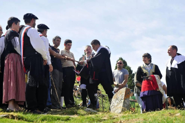 Ceremonia del tributo de las tres vacas