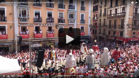 En directo la despedida de los Gigantes en la plaza del Ayuntamiento