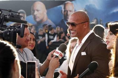 Los protagonistas de la última entrega de la saga de 'Fast and Furious' acudieron a la premier en el Teatro Kodak de Los Ángeles.