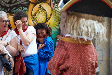 Fotos del recorrido de la Comparsa de Gigantes y Cabezudos de Pamplona del día 9 de julio de San Fermín 2019