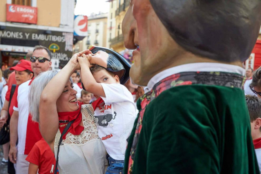 Fotos del recorrido de la Comparsa de Gigantes y Cabezudos de Pamplona del día 9 de julio de San Fermín 2019