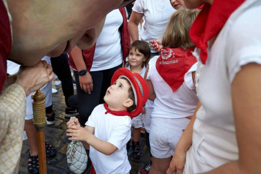 Fotos del recorrido de la Comparsa de Gigantes y Cabezudos de Pamplona del día 9 de julio de San Fermín 2019