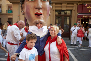 Fotos del recorrido de la Comparsa de Gigantes y Cabezudos de Pamplona del día 9 de julio de San Fermín 2019