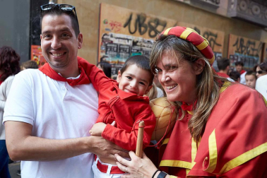 Fotos del recorrido de la Comparsa de Gigantes y Cabezudos de Pamplona del día 9 de julio de San Fermín 2019