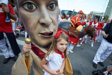 Fotos del recorrido de la Comparsa de Gigantes y Cabezudos de Pamplona del día 9 de julio de San Fermín 2019