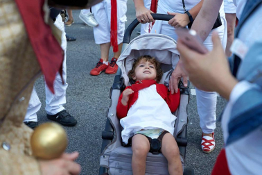 Fotos del recorrido de la Comparsa de Gigantes y Cabezudos de Pamplona del día 9 de julio de San Fermín 2019
