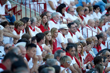 Público asistente a la Plaza de Toros de Pamplona durante la octava corrida de la Feria del Toro 2019 con la ganadería de Miura para los diestros Rafaelillo, Octavio Chacón y Juan Leal.