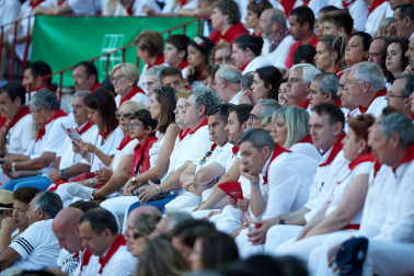 Público asistente a la Plaza de Toros de Pamplona durante la octava corrida de la Feria del Toro 2019 con la ganadería de Miura para los diestros Rafaelillo, Octavio Chacón y Juan Leal.