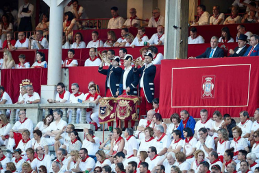 Público asistente a la Plaza de Toros de Pamplona durante la octava corrida de la Feria del Toro 2019 con la ganadería de Miura para los diestros Rafaelillo, Octavio Chacón y Juan Leal.