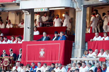 Público asistente a la Plaza de Toros de Pamplona durante la octava corrida de la Feria del Toro 2019 con la ganadería de Miura para los diestros Rafaelillo, Octavio Chacón y Juan Leal.