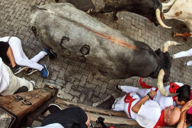Fotos de los mejores momentos de los encierros de San Fermín 2019