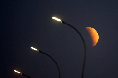 El fenómeno se pudo observar desde varios puntos del planeta y dejó estampas espectaculares.
