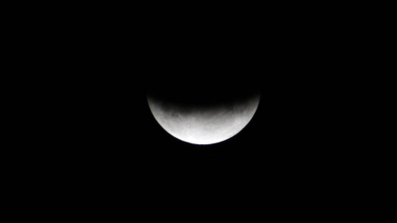 El fenómeno se pudo observar desde varios puntos del planeta y dejó estampas espectaculares.
