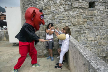 Fotos del cohete de fiestas de Irurtzun 2019
